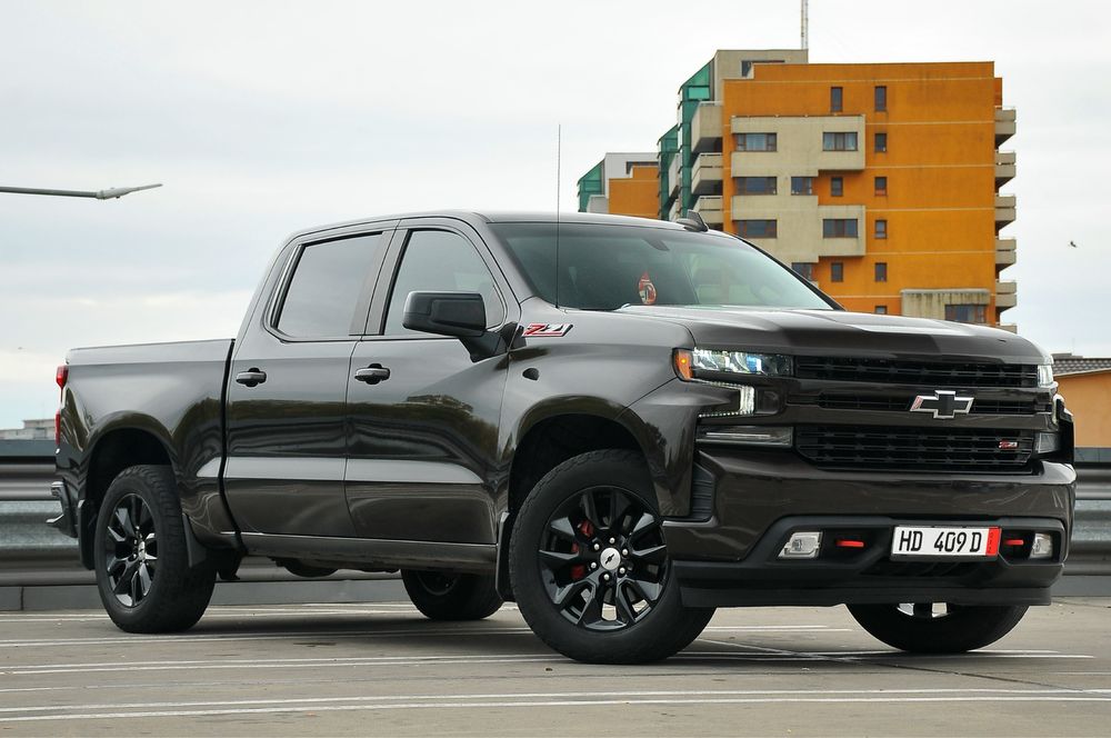 Chevrolet Silverado RST/ZL1 versiune Long/Accept unele variante