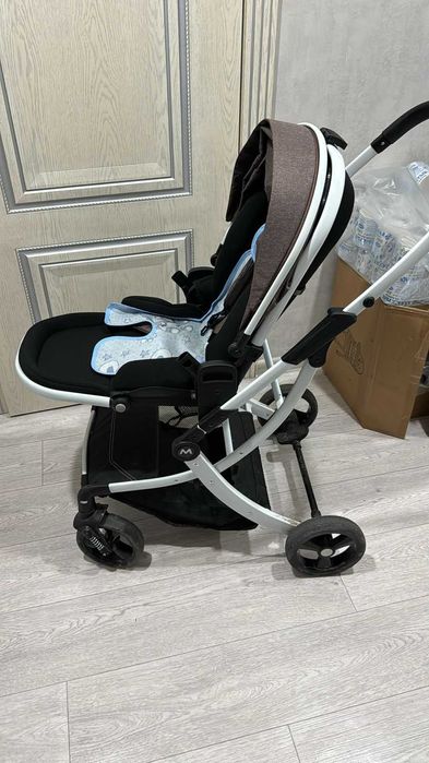 Детская коляска  б/у прогулочная