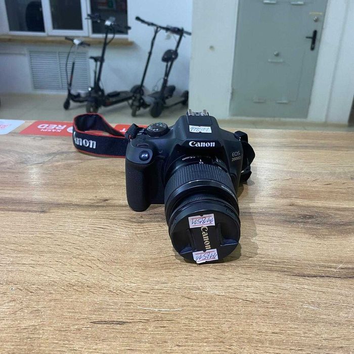 К162/Зеркальный фотоаппарат Canon EOS 2000D/sk148511