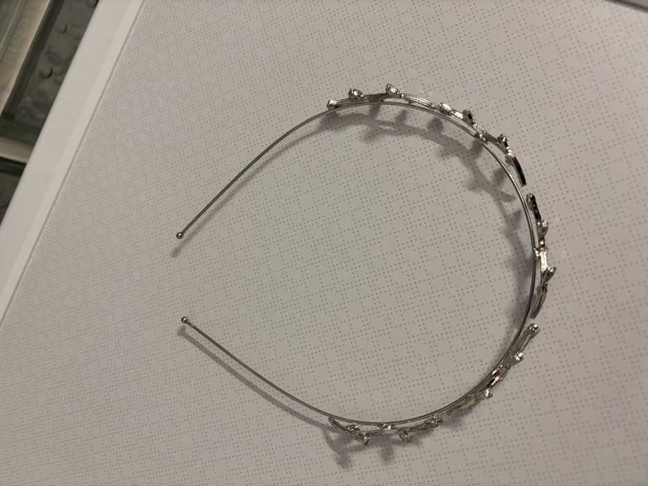 Se vand 3 Tiara pentru mireasa