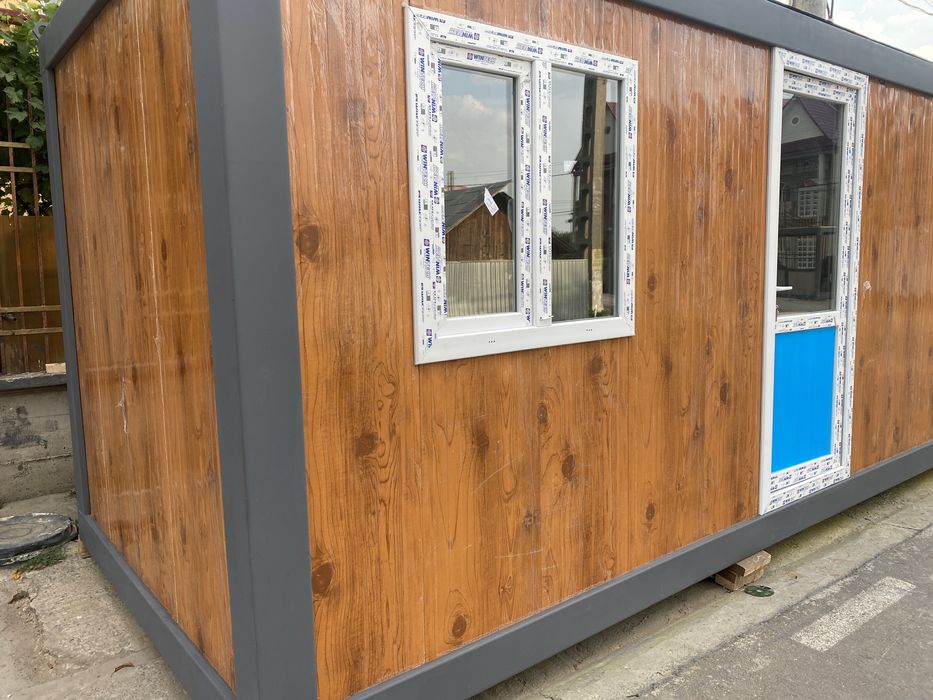 Vând container imitarea lemnului