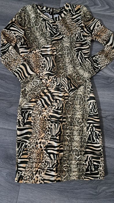 Rochie mânecă lungă XS