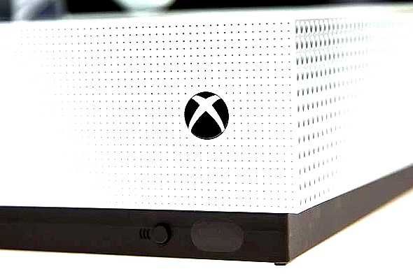 Xbox One S 1 Tb  + зарядка gamepad диски  xbox one