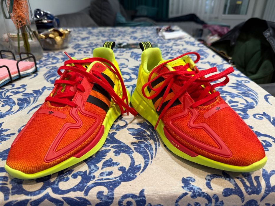 Маратонки adidas 38