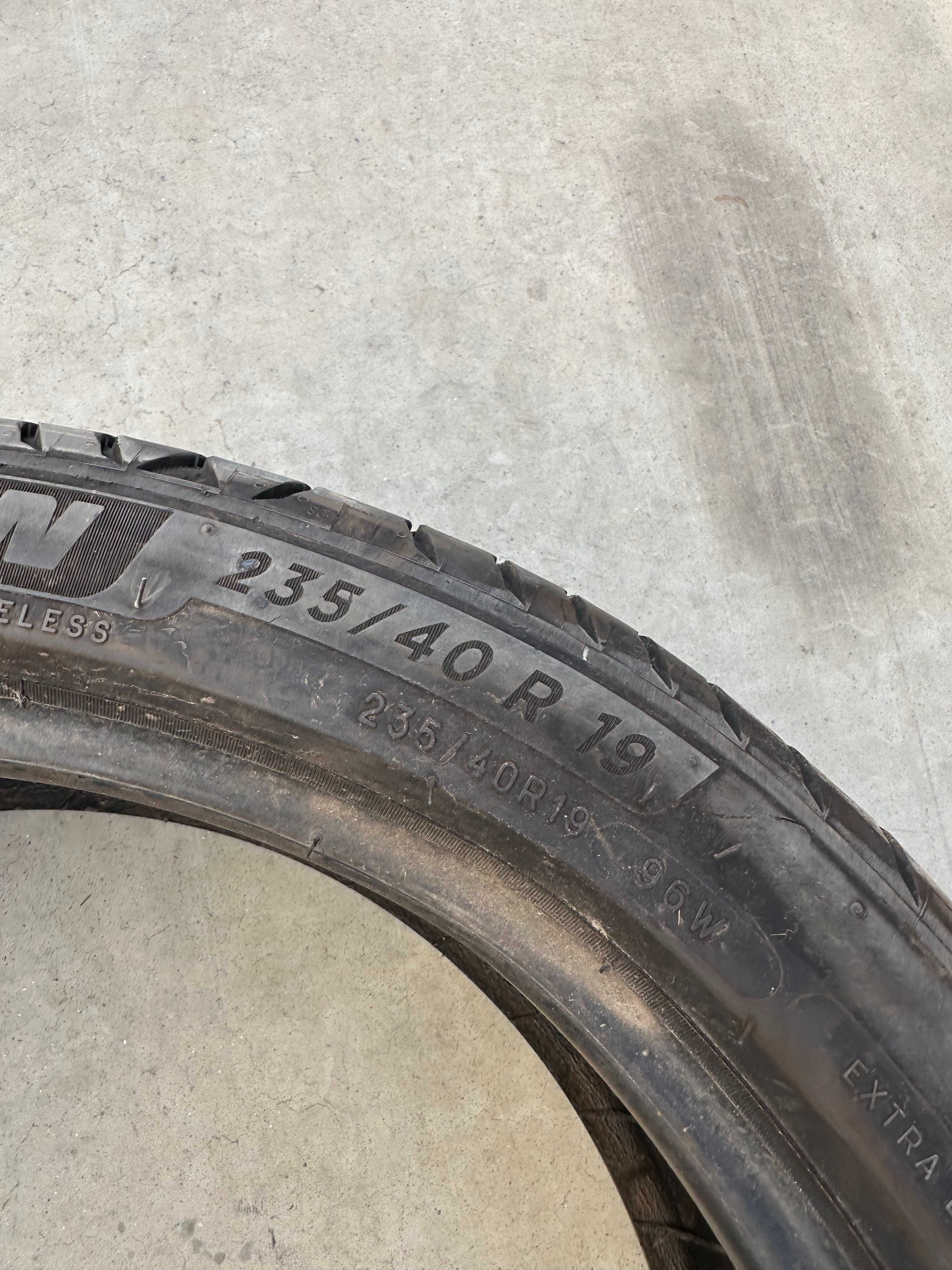 Anvelope Michelin 235/40R19 - Livrare Rapida, Garantie, Stare buna!