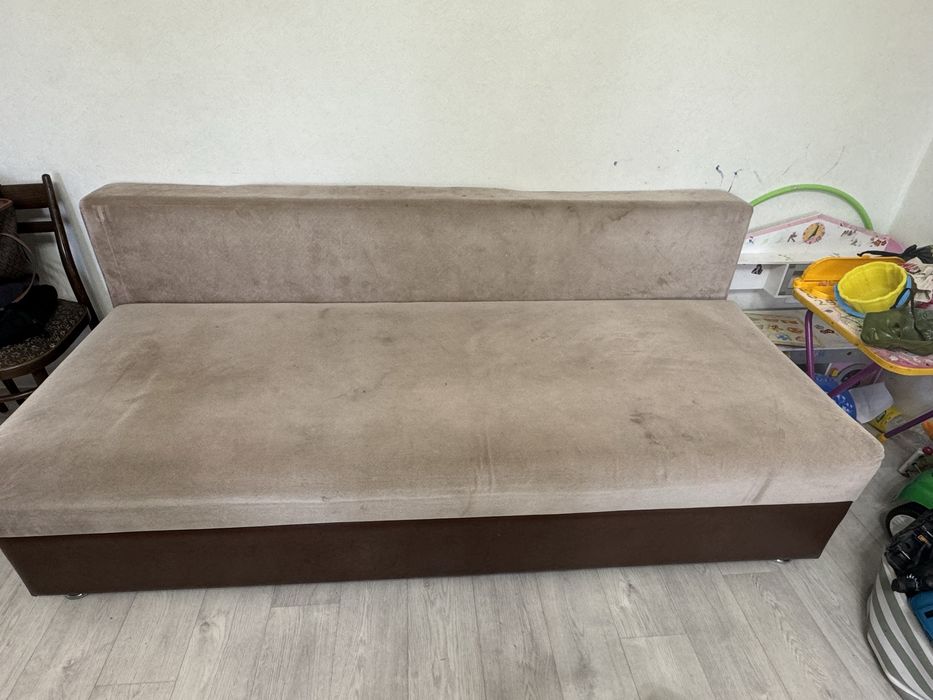 Продается диван, 2 метра. Цена 27 тысяч