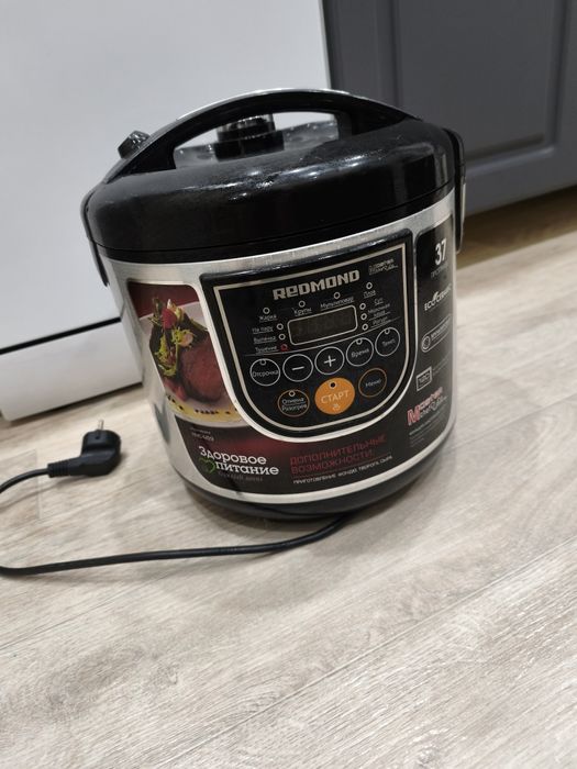 Мультиварка Редмонд