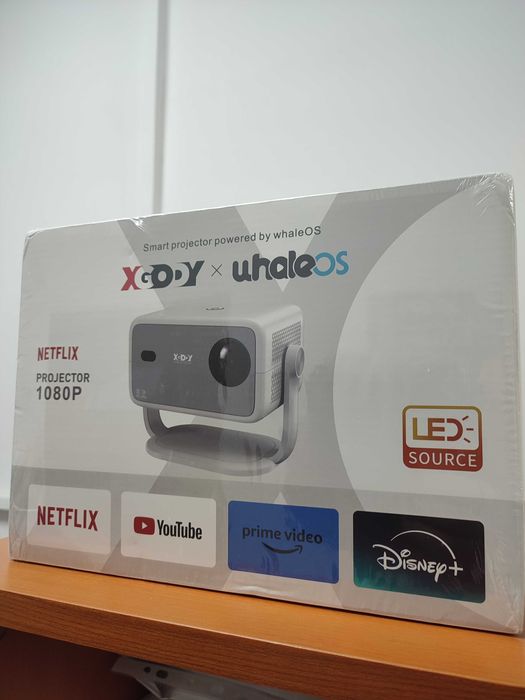 Proiector cu lampă led 1080p cu sistem android integrat