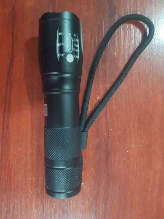 Lanterna metalica cu LED