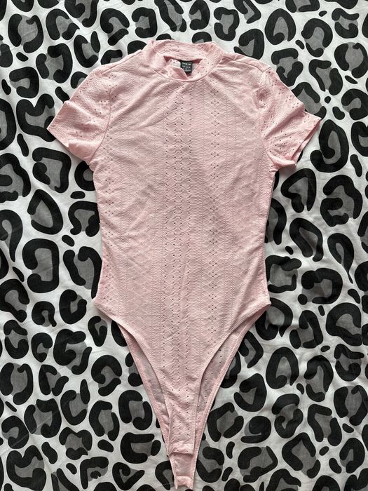 Body cu maneca scurta