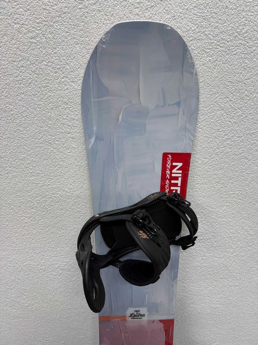 placa noua snowboard nitro lectra abstract L142cm