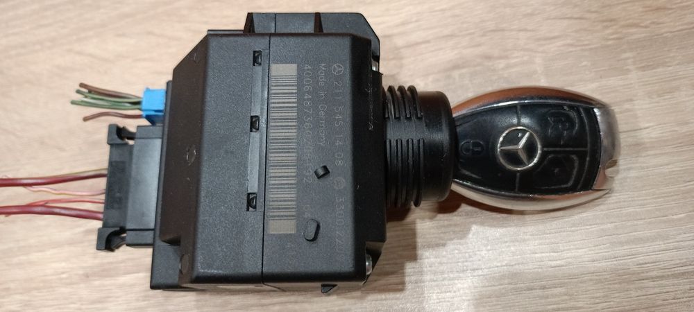 Кори и други части за Mercedes Benz W 211