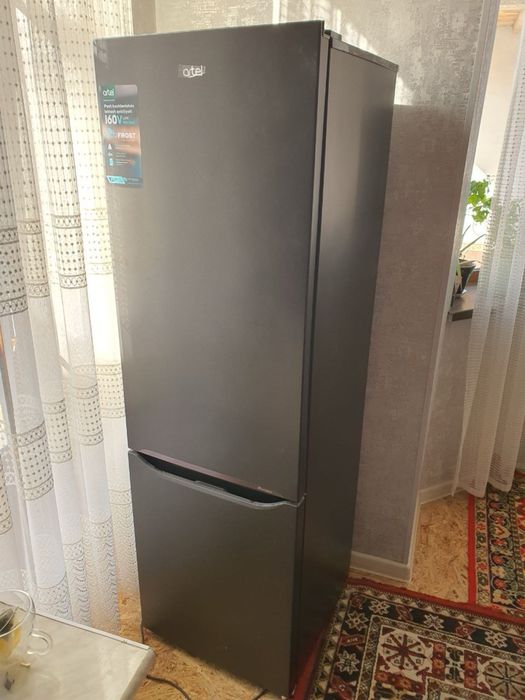 Продаётся холодильник Artel