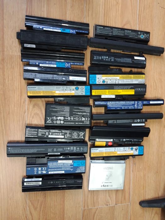 Lot baterii defecte pt laptop