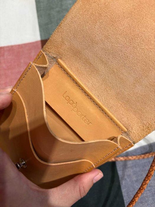 Кожена чантичка за телефон Lapaporter