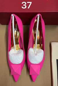 Pantofi Valentino roz /fuxia marimea 37