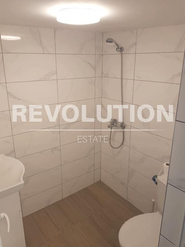 Дава се под наем Къща в Варна, Колхозен пазар - 65 кв.м за 475 € - Снимка #5