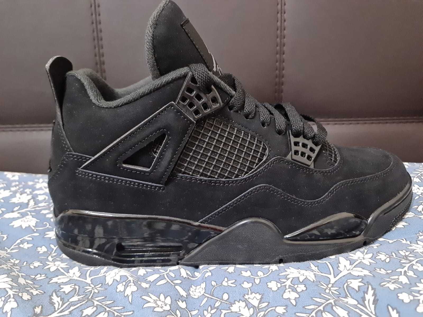 Air Jordan 4 Black Cat