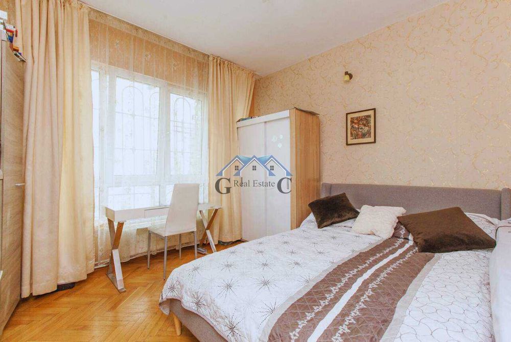 Продава се Многостаен апартамент в Варна, Център - 140 кв.м за 1779 €/кв.м - Снимка #5