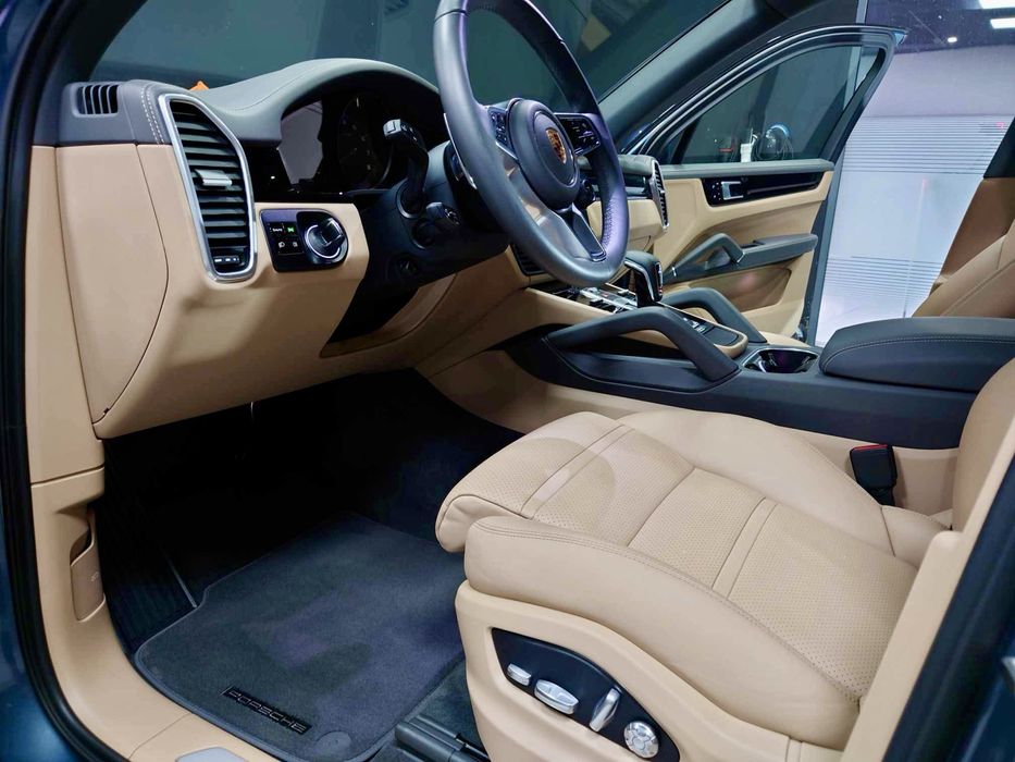 Porsche Cayenne impecabil ca nou