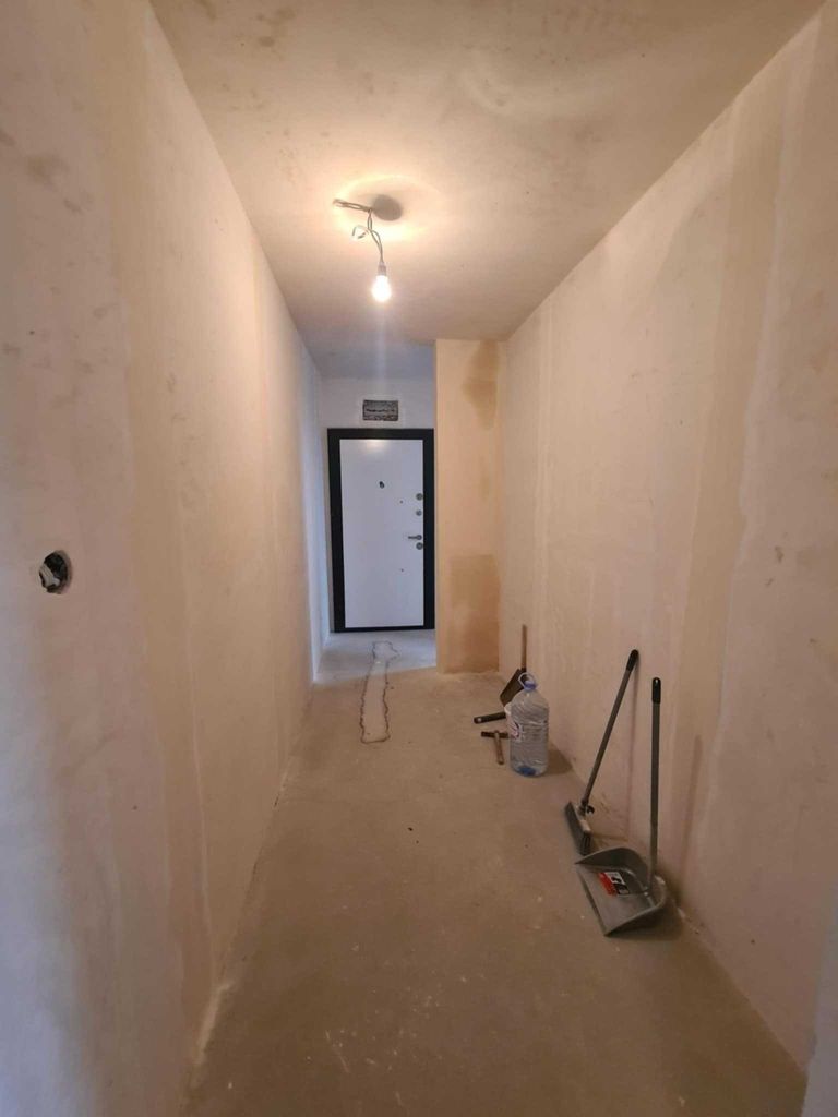 Продава се Многостаен апартамент в Хасково, Овчарски - 107 кв.м за 1245 €/кв.м - Снимка #2