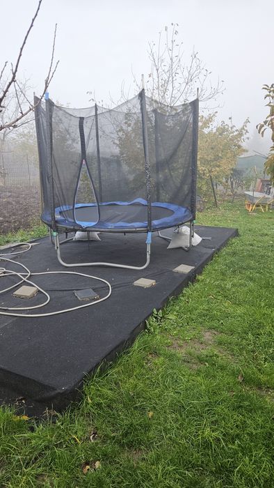 Trambulina pentru copii