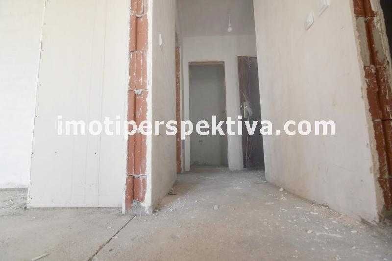 Продава се Тристаен апартамент в Пловдив, Христо Смирненски - 98 кв.м за 1123 €/кв.м - Снимка #8