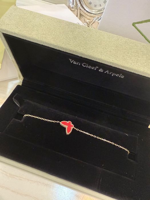 Золотой браслет с кмплектом