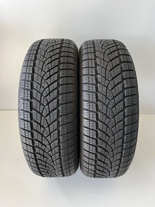 Зимни гуми 225/65/17 GoodYear