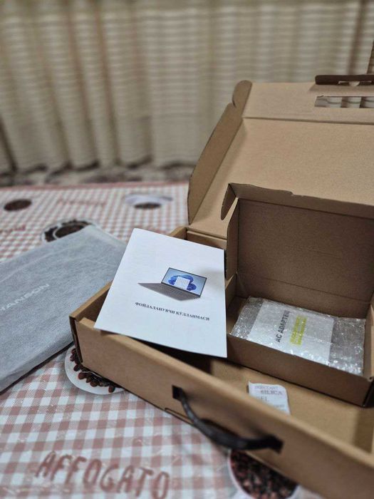 Noutbuk Hanson TRX HS / Intel Core i5-12600 / DDR4 8GB