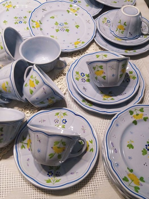 Сервиз за кафе с десертни чинии Longchamp