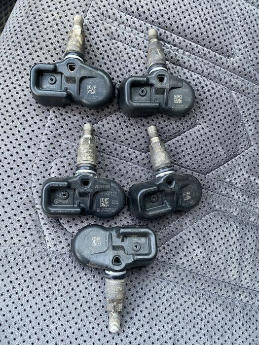 Продам дачик шины тойота камри 50 амереканец