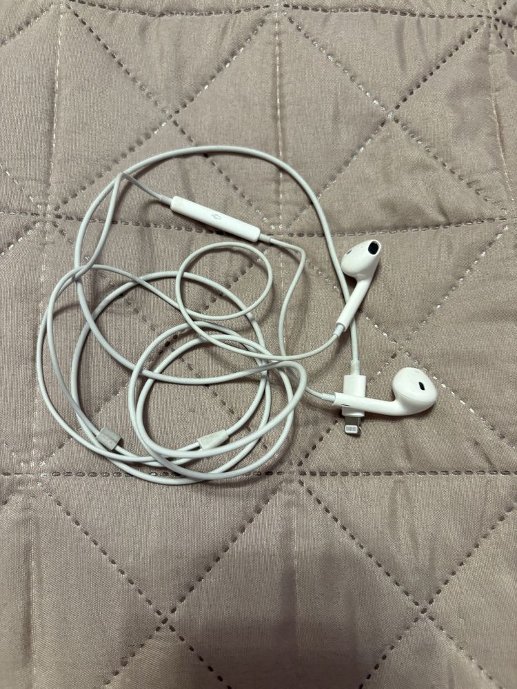 Оригинални слушалки Apple