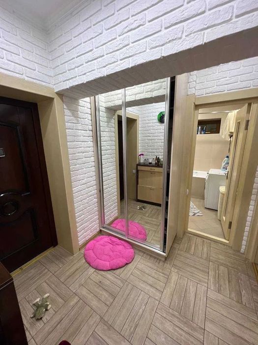 Квартира 2/4/4
Буз Базар
ориентир — Анор Банк