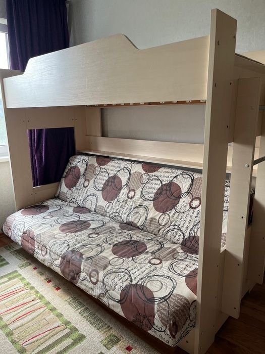 Продам двух-ярусовую кровать