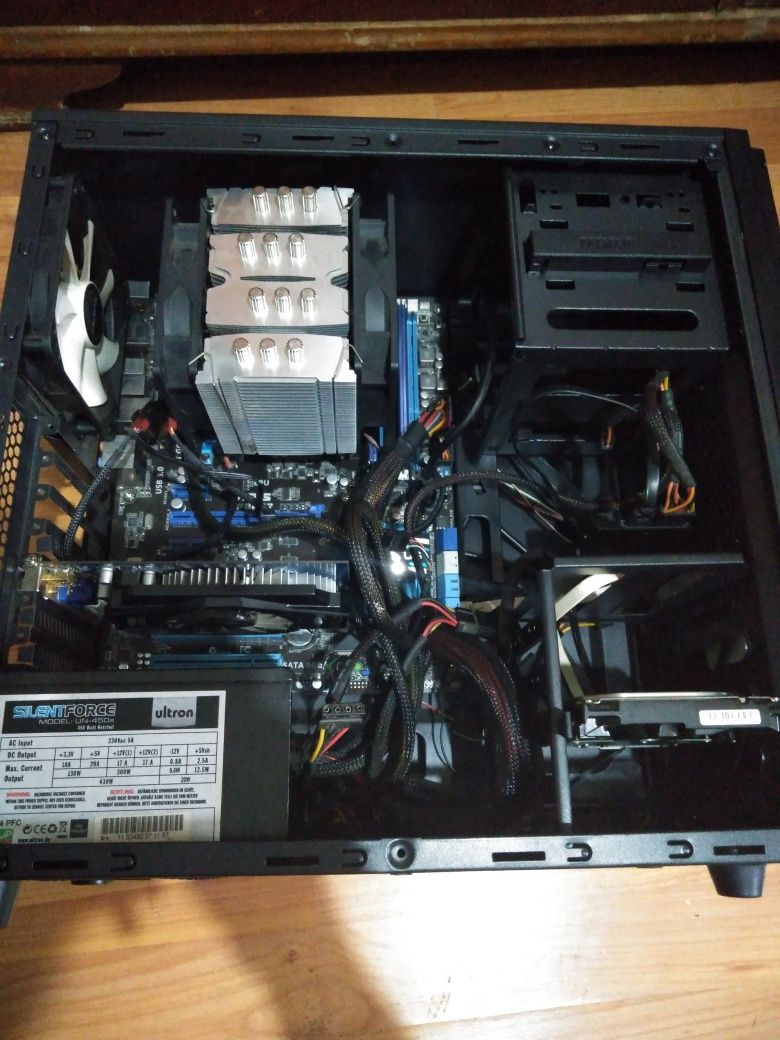 Kit i5 procesor intel placa baza asus, hyperx blu  2x4gb ddr3