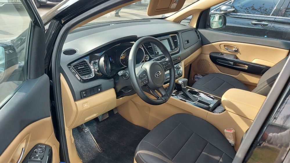 Продается kia grand carnival Dubai