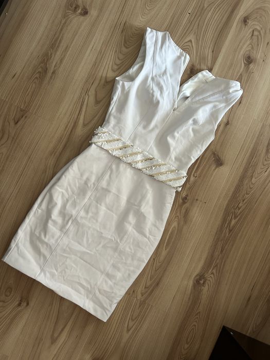 Бяла рокля Alessa