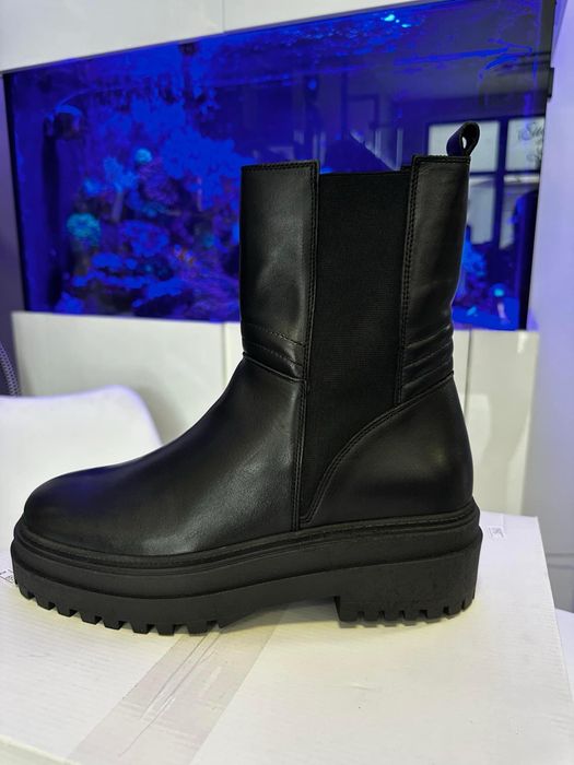 Дамски боти естествена кожа !