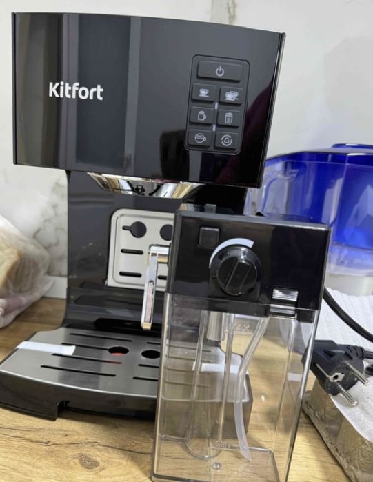 Продам кофемашину и кофемолку