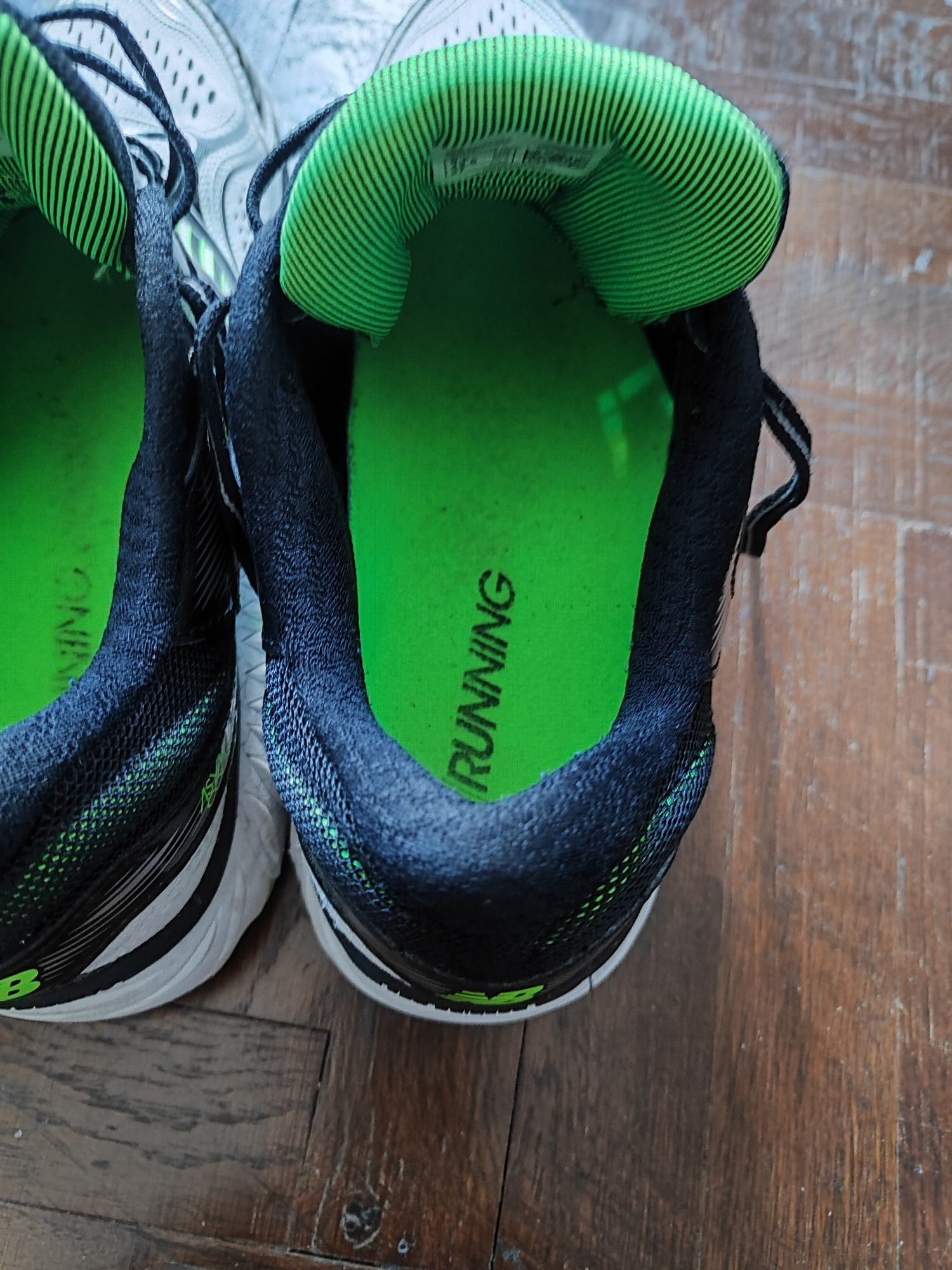 New balance маратонки