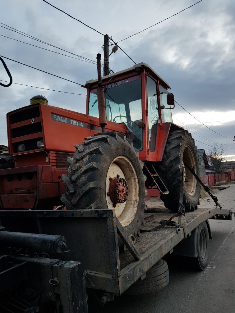 Dezmembrez Tractor Renault 1151-4