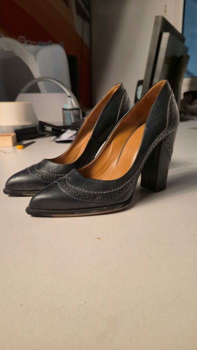 Женски токчета, марка Ройал, размер 36