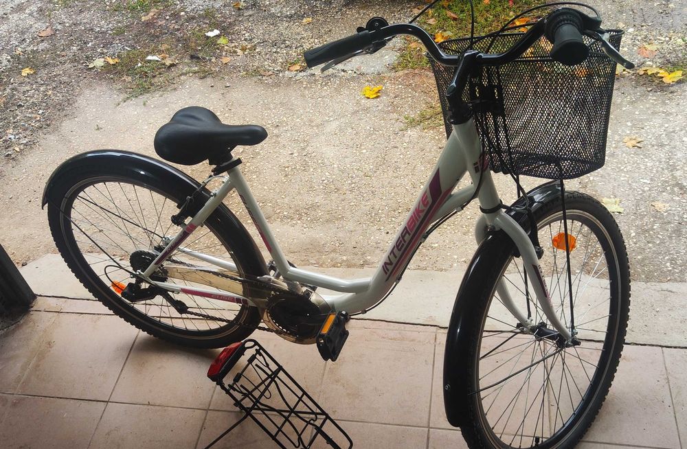 Дамски велосипед / женско колело - МНОГО ЗАПАЗЕНО