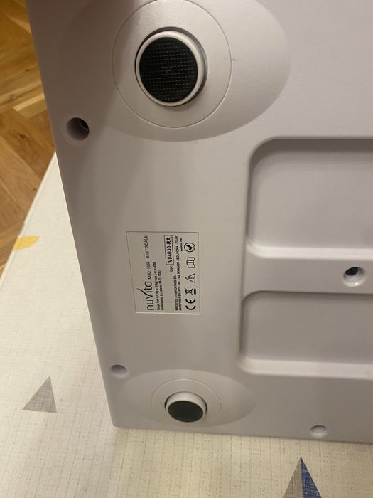 Дигитален бебешки кантар везна nuvita