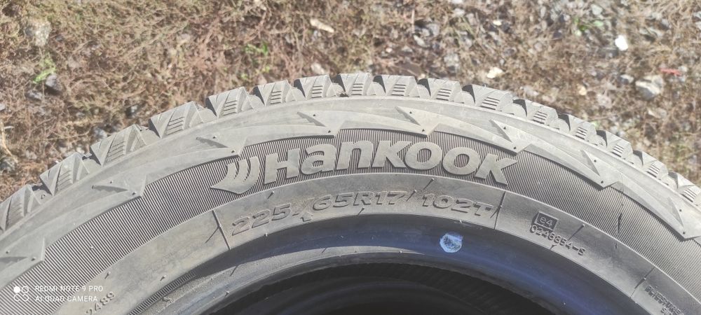 Продам резину зимнею фирма Henkok