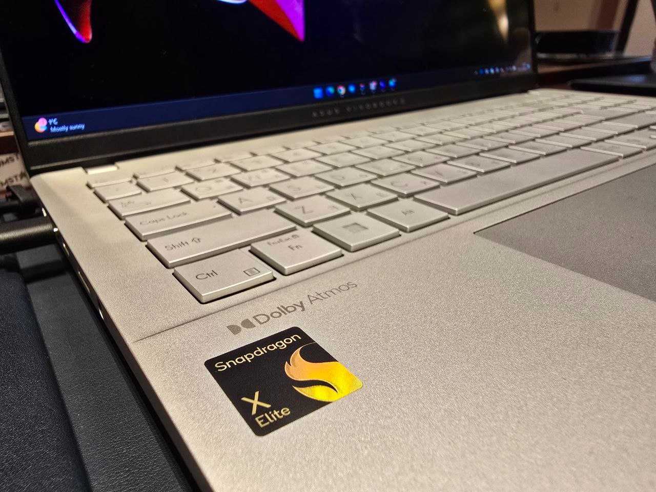 Noutbuk Asus Vivobook S 15 OLED | Snapdragon X Elite