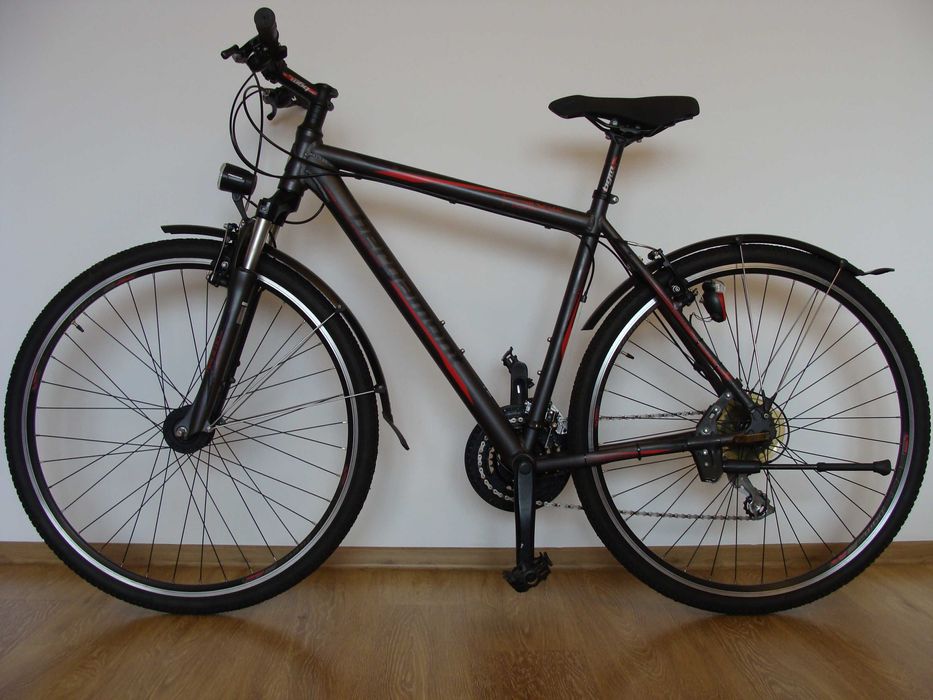 Bicicleta Bergamont, trekking-oras, cadru aluminiu, roti 28, Germania