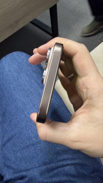 IPhone 16 pro max, 256gb, 100% аккум, 2 sim card,