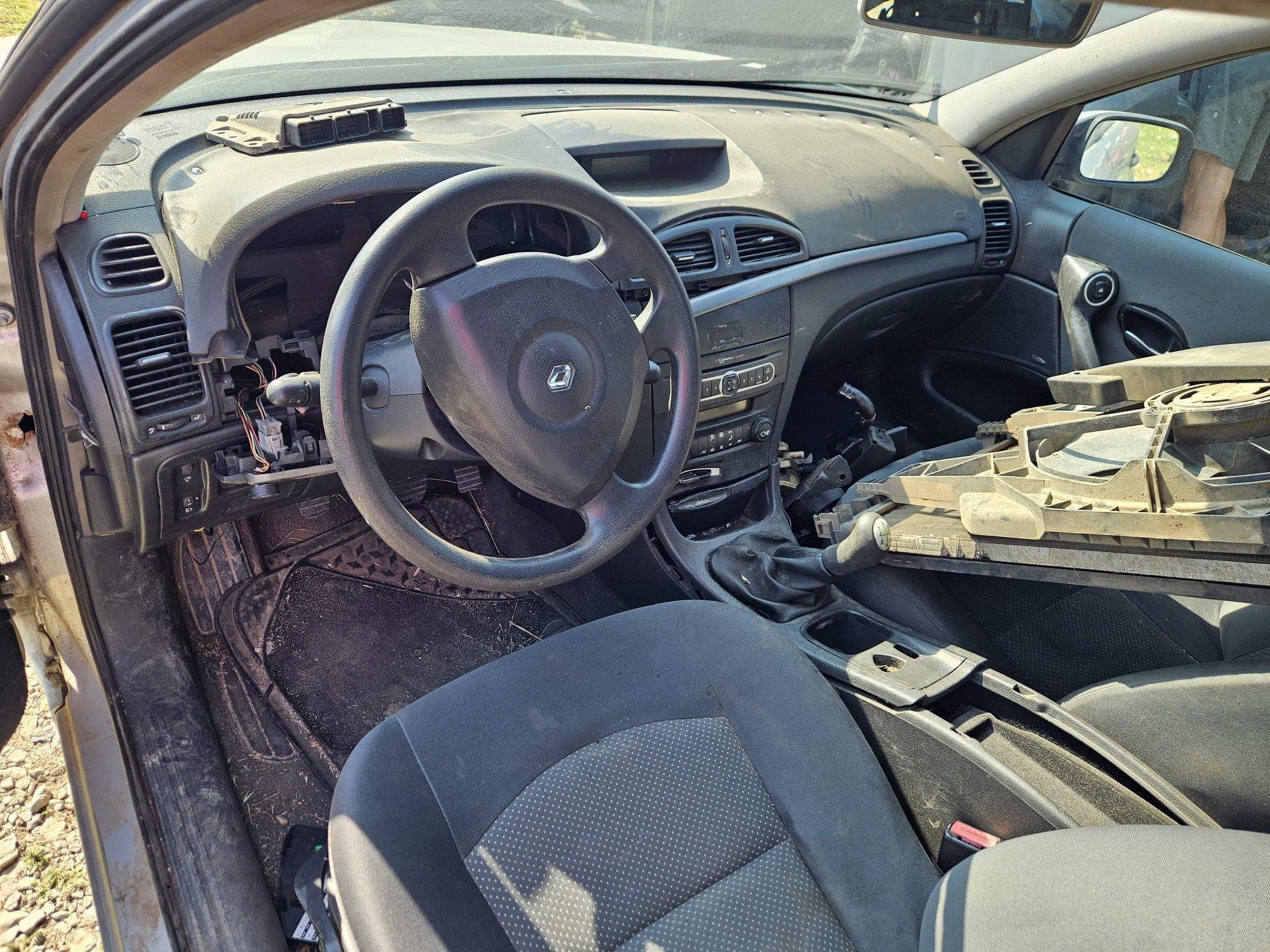 Рено Лагуна 1.6i 16V 2008г. На части
